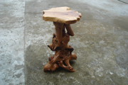 ONE FLAT PLANT STAND